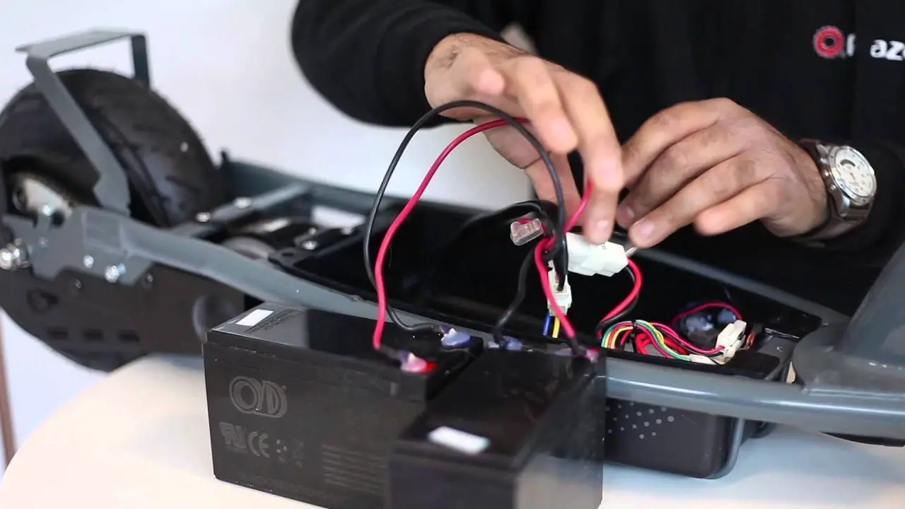 How to Fix an Electric Scooter Throttle? 4 Simple Steps