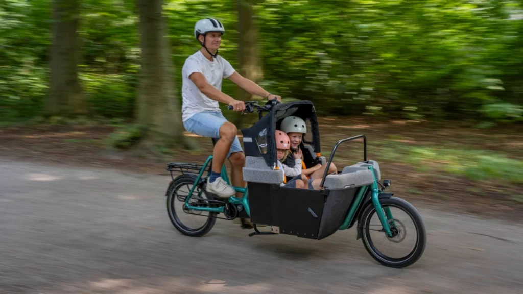 iSY Unveils Cargo P Line with Pinion MGU